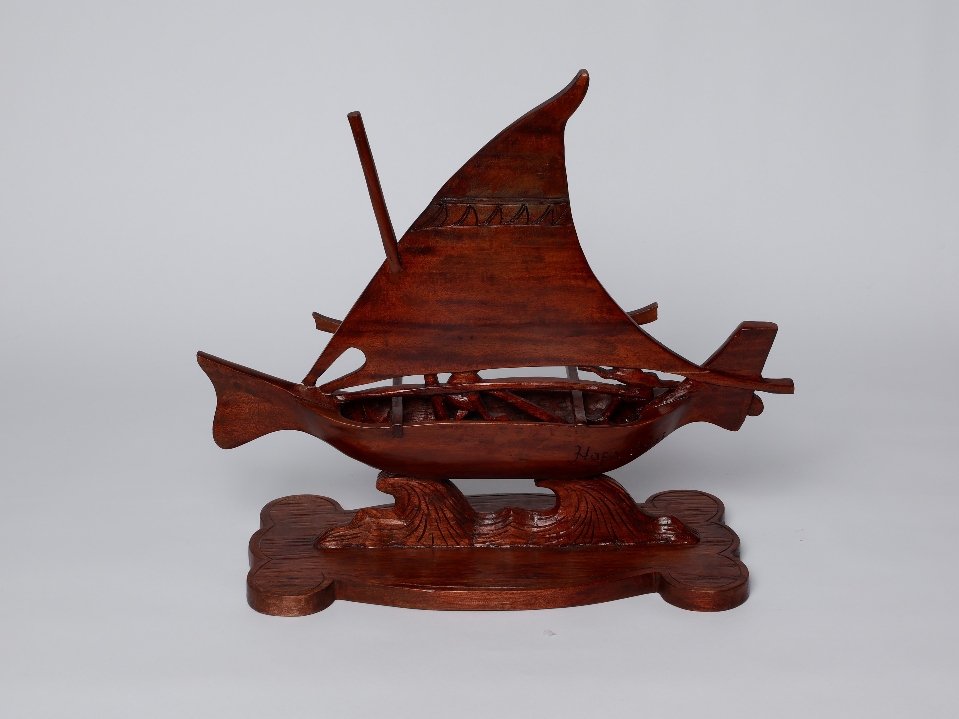 關島木雕飛船-圖片