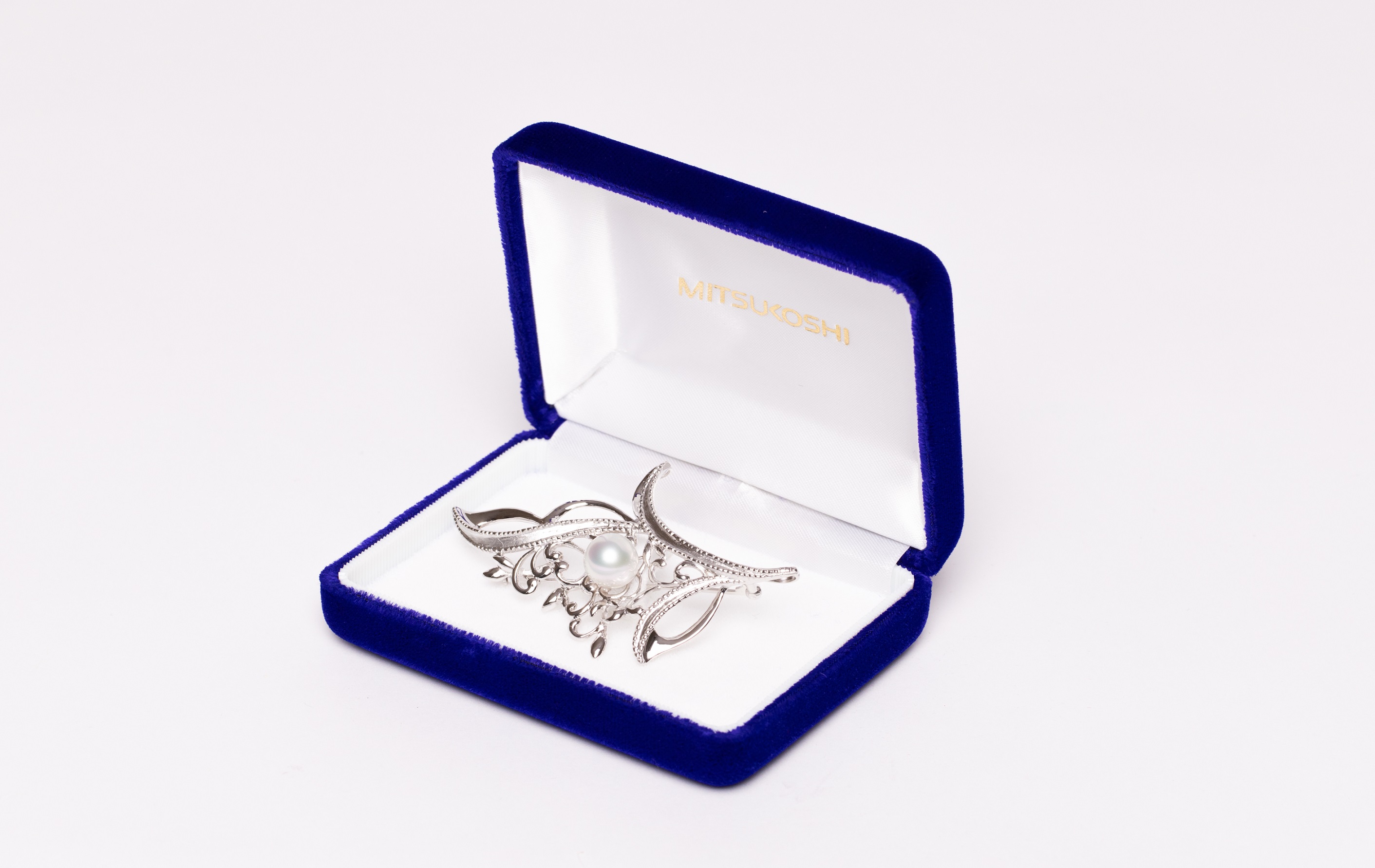 到日本南方大海撈「珍」──珍珠胸針-圖片