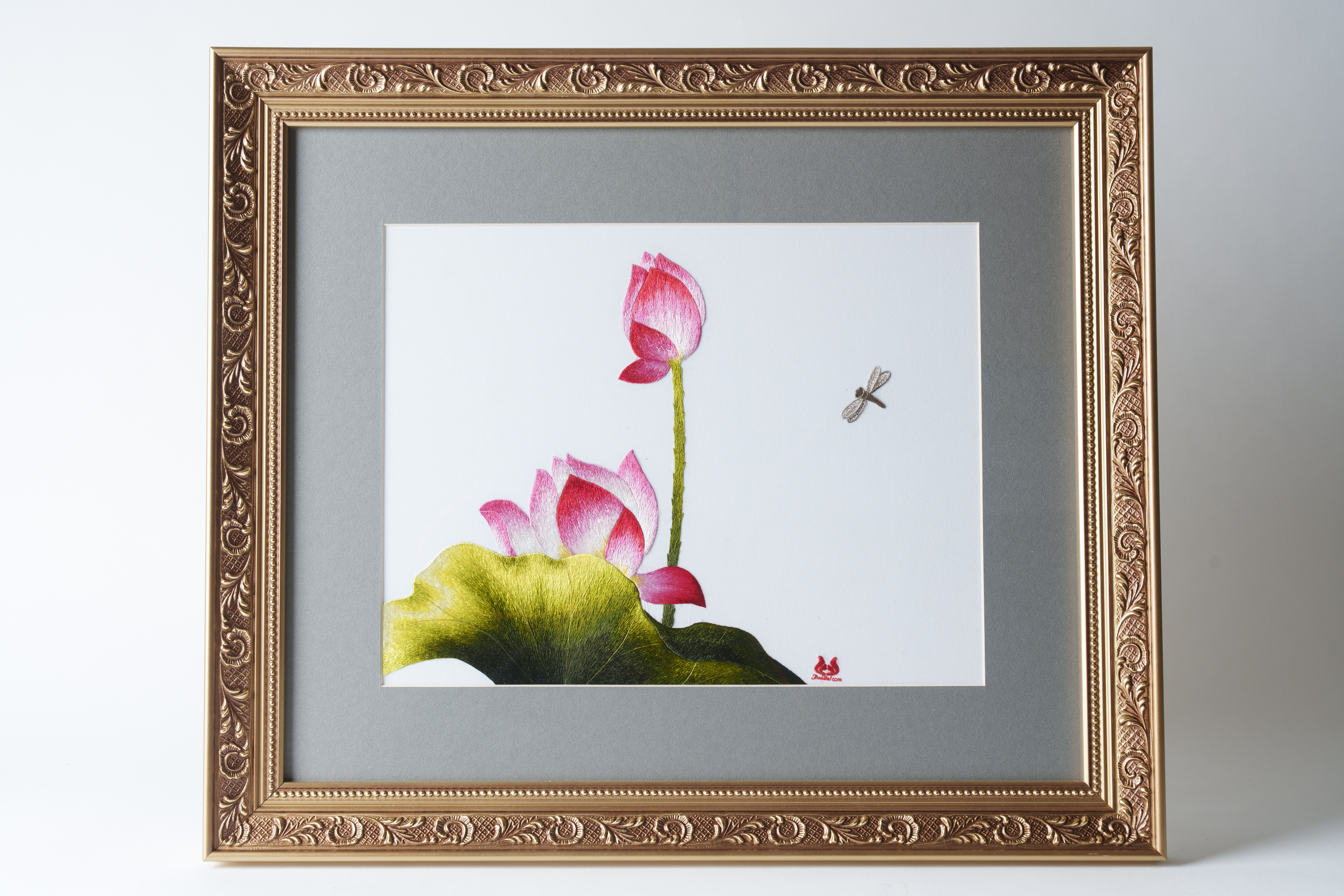 蓮花刺繡畫作-圖片