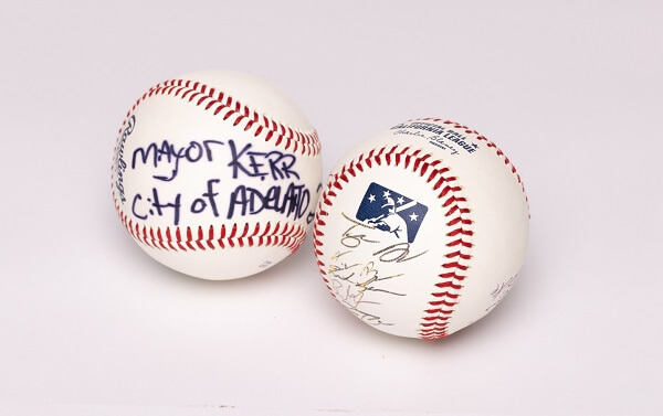 簽名棒球